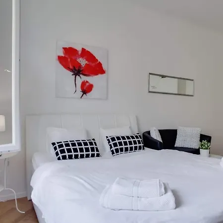 Apartman Charming Near The Historic Center