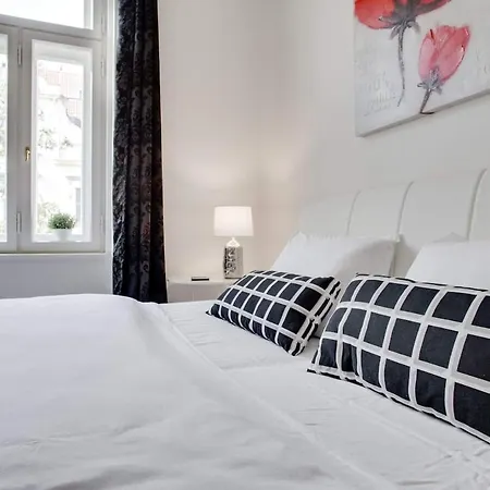 Apartman Charming Near The Historic Center Prága
